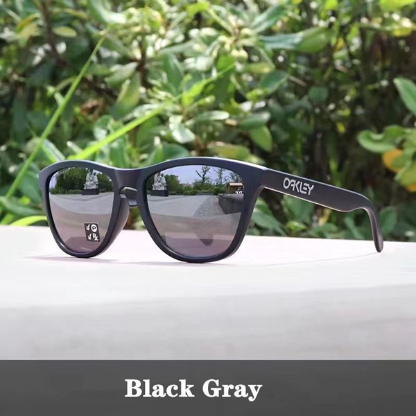 オークリー正面デザイン